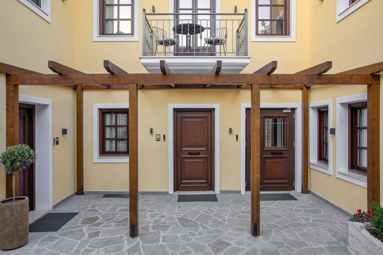Petrou Suites Ioánnina Exteriér fotografie